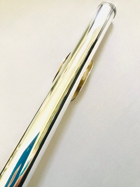 Altus 1807-AL .946 Silver Seamed Tube Flute, In-line G, with both C and B Footjoints, Includes 2 Different Altus Headjoints, Refurbished with Warranty