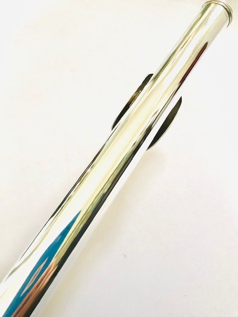 Altus 1807-AL .946 Silver Seamed Tube Flute, In-line G, with both C and B Footjoints, Includes 2 Different Altus Headjoints, Refurbished with Warranty