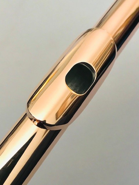 IMG_4218.jpg Powell 9k Aurumite Conservatory Flute, Sterling Mechanism, Solid 9k Gold Lip, Offset G, Overhauled with Straubinger Pads, Warranty!