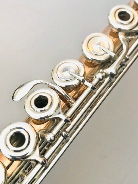 IMG_4231.jpg Powell 9k Aurumite Conservatory Flute, Sterling Mechanism, Solid 9k Gold Lip, Offset G, Overhauled with Straubinger Pads, Warranty!