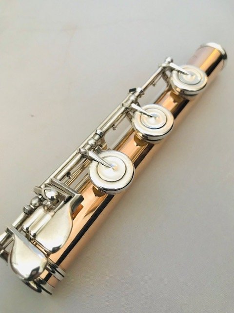 IMG_4236.jpg Powell 9k Aurumite Conservatory Flute, Sterling Mechanism, Solid 9k Gold Lip, Offset G, Overhauled with Straubinger Pads, Warranty!