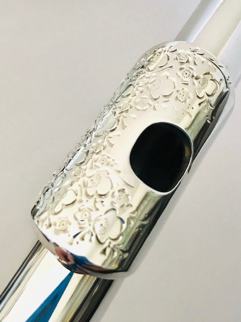 IMG_4873-2.jpg SOLD - Song .995 Silver Flute Headjoint, Engraved Lipplate, Ruby Crown, Warranty!