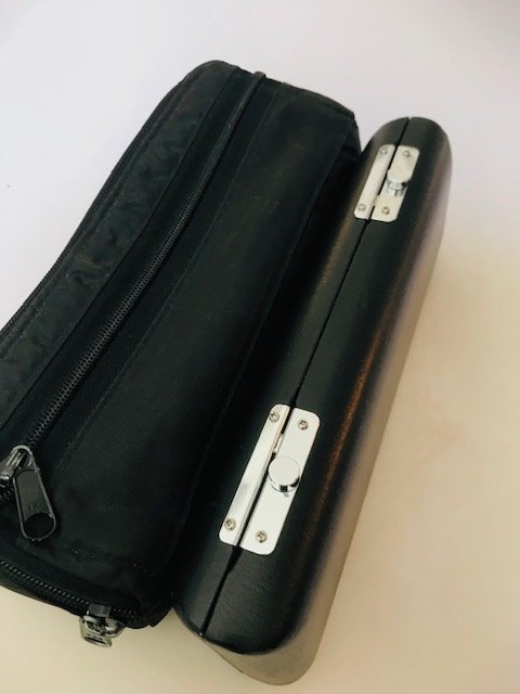 IMG_4879.jpg Burkart & Phelan Professional Piccolo, Wave cut headjoint, Sterling Mechanism, serviced with warranty!