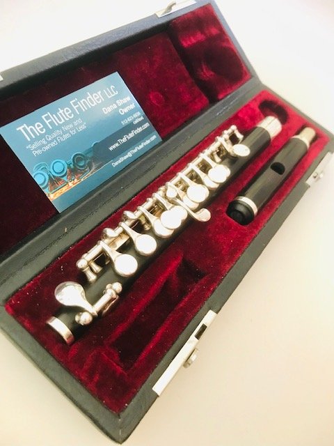IMG_5027.jpg The Weissman Piccolo, Aged Grenadilla Wood, Jeff Weissman Hand-cut Embouchure, Abalone Inlaid Crown, Warranty!