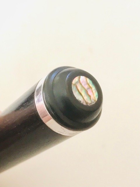 IMG_5041.jpg The Weissman Piccolo, Aged Grenadilla Wood, Jeff Weissman Hand-cut Embouchure, Abalone Inlaid Crown, Warranty!