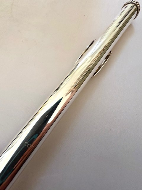 IMG_6075.jpg Yamaha YFL-774 All Silver Professional Flute, Offset G, Heavywall, Split E Mechanism, Upgraded Lillian Burkart Headjoint, Overhauled!, Warranty!!