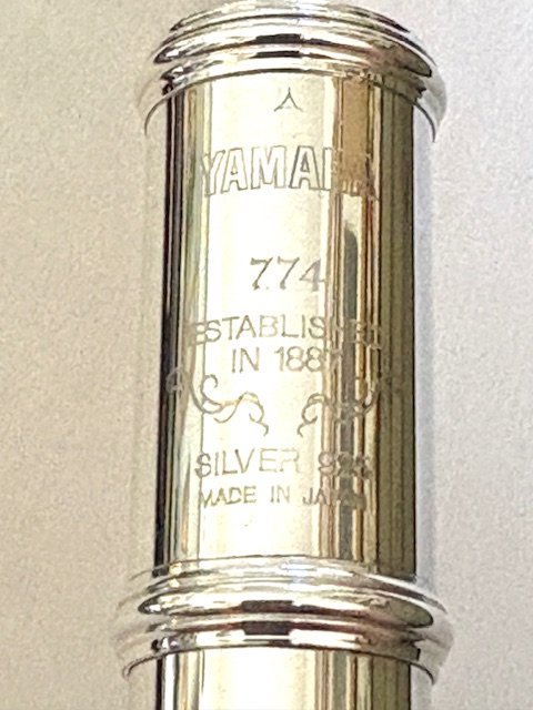 IMG_6077.jpg Yamaha YFL-774 All Silver Professional Flute, Offset G, Heavywall, Split E Mechanism, Upgraded Lillian Burkart Headjoint, Overhauled!, Warranty!!