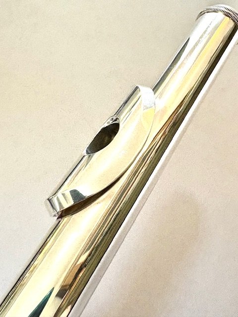 IMG_6423.jpg Powell Handmade Custom All Silver Flute, OVERHAULED, Inline G, B foot, High E Facilitator, 1-year Warranty!