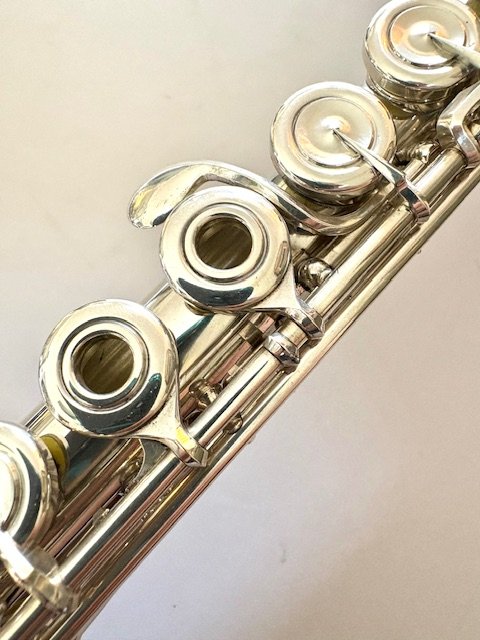 IMG_6431.jpg Powell Handmade Custom All Silver Flute, OVERHAULED, Inline G, B foot, High E Facilitator, 1-year Warranty!