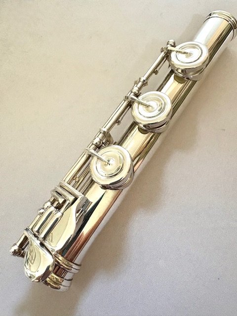 IMG_6434.jpg Powell Handmade Custom All Silver Flute, OVERHAULED, Inline G, B foot, High E Facilitator, 1-year Warranty!