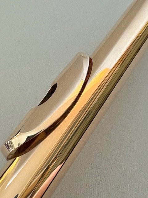 IMG_6661.jpg Sankyo 9k-RH Gold Handmade Flute, Overhauled, In-line G, Sterling Key/Mechanism, High E Facilitator, 1-Year Warranty!