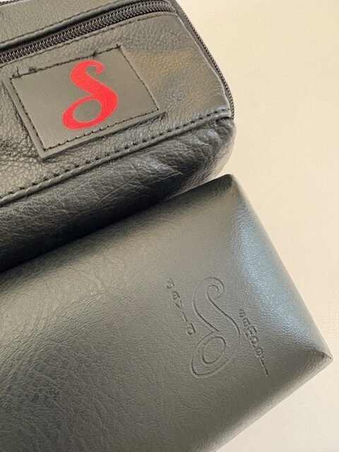 IMG_7072-rotated-1.jpg New! Haynes Samperi Pinnacle Flute, Sterling Silver Hand-cut Headjoint, 14K Riser, Silver body, Offset G, D# Roller, C# Trill, Split E Mechanism, Warranty!