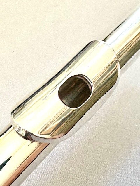 IMG_7247.jpg Wm. S. Haynes Handmade All Silver Flute, Offset G, C Foot, Closed Hole, Deveau Model, Overhauled!, Warranty!