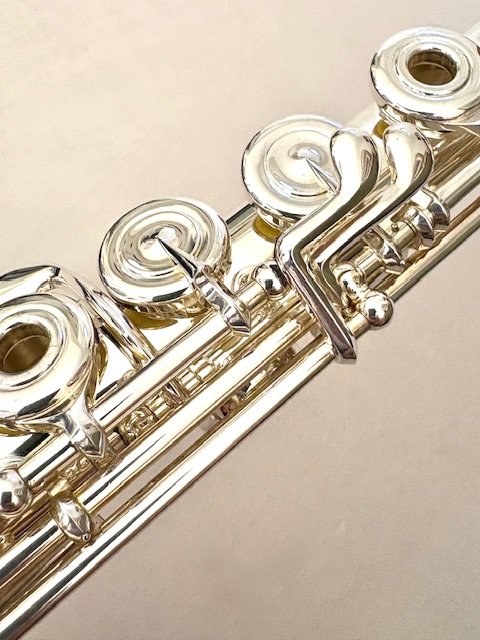 IMG_7883.jpg Powell Sonare SF-705 Solid Silver Flute, C# Trill, Offset G, 14k Aurumite Lipplate, Warranty!