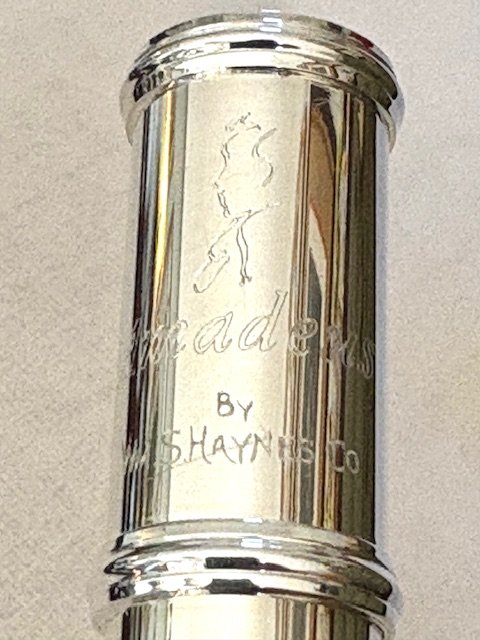IMG_8037.jpg Haynes Amadeus AF-900 Flute, Sterling Silver Headjoint/Body, Offset G, C# Trill, Warranty!