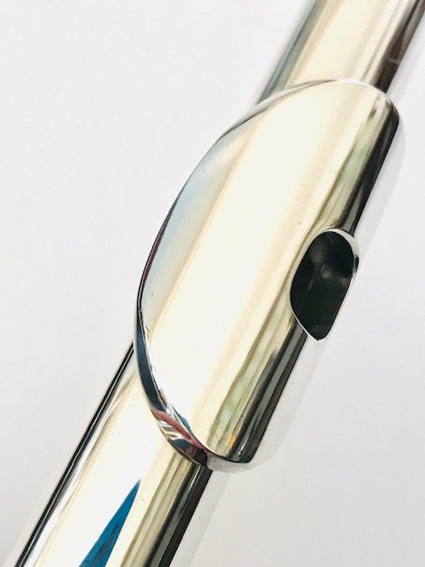 IMG_8702.jpg New Haynes Weissman Q1 HRODV Flute, Silver Haynes Classic Headjoint, Offset G, D# Roller, Tone Holes, Warranty!