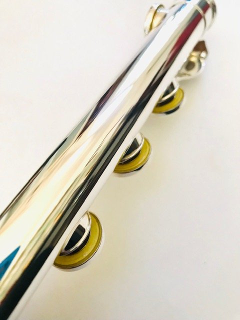 IMG_8716.jpg New Haynes Weissman Q1 HRODV Flute, Silver Haynes Classic Headjoint, Offset G, D# Roller, Tone Holes, Warranty!