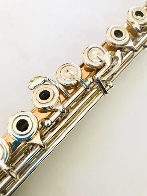 SOLD - DiZhao Handmade 14k Gold/Silver Flute, 6k Gold Lipplate/14k Riser, Engraved, Overhauled, C# Trill, Offset G, High E Facilitator, Warranty!