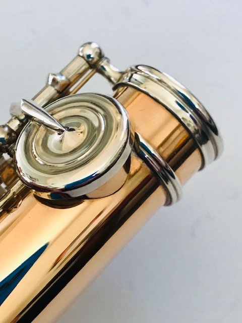 SOLD - DiZhao Handmade 14k Gold/Silver Flute, 6k Gold Lipplate/14k Riser, Engraved, Overhauled, C# Trill, Offset G, High E Facilitator, Warranty!