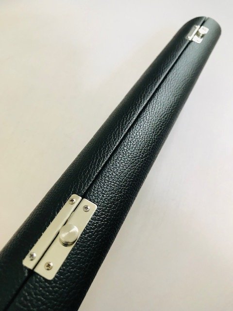 Altus 1807-AL .946 Silver Seamed Tube Flute, In-line G, with both C and B Footjoints, Includes 2 Different Altus Headjoints, Refurbished with Warranty