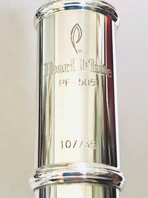 IMG_9757.jpg Pearl PF-505 Flute, Curved and Straight Headjoints, Closed Hole, Offset G, Split E Mechanism, Warranty!