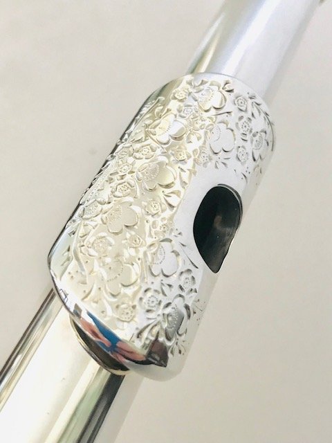 openbox-6.jpg SOLD - Song .995 Silver Flute Headjoint, Engraved Lipplate, Ruby Crown, Warranty!