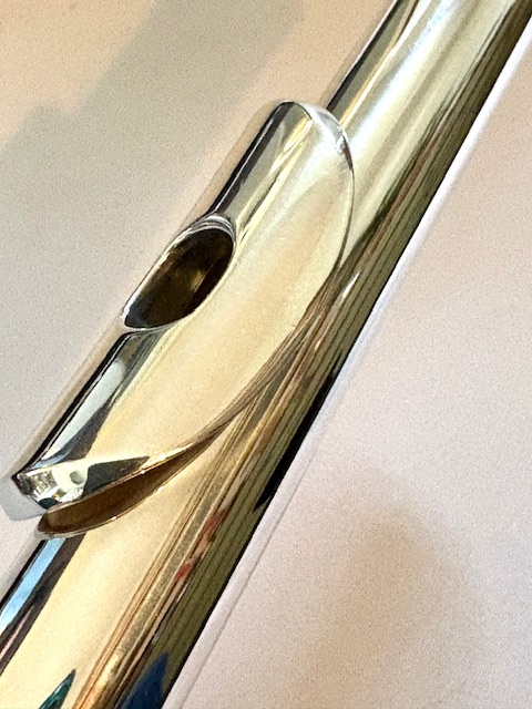 Jack Moore Handmade Flute with 2 headjoints and 2 foot joints, 14k headjoint, Sterling Silver headjoint, Offset G, C Foot and B Foot both with D# Rollers, Warranty!