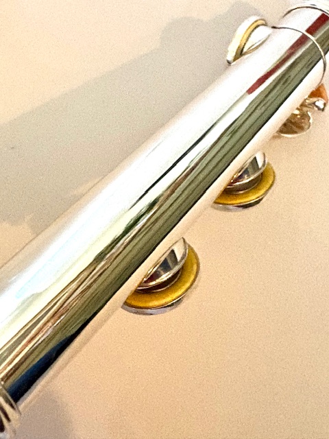 Jack Moore Handmade Flute with 2 headjoints and 2 foot joints, 14k headjoint, Sterling Silver headjoint, Offset G, C Foot and B Foot both with D# Rollers, Warranty!