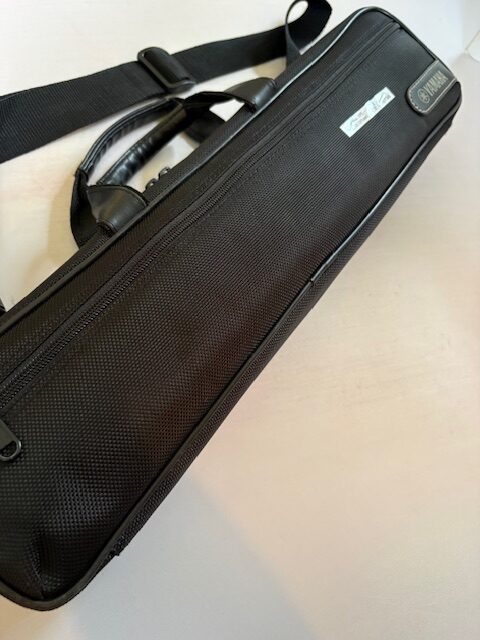 Yamaha YFL-472 Flute, solid silver, offset G, B foot, Split E Mechanism, Warranty!