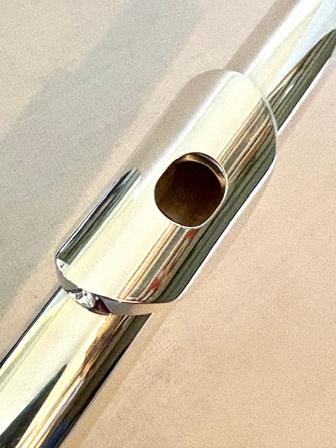 Yamaha YFL-472 Flute, solid silver, offset G, B foot, Split E Mechanism, Warranty!