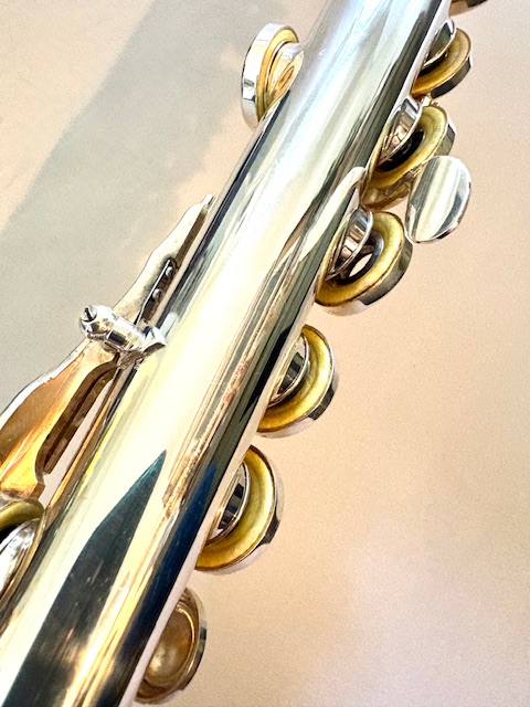 Yamaha YFL-472 Flute, solid silver, offset G, B foot, Split E Mechanism, Warranty!