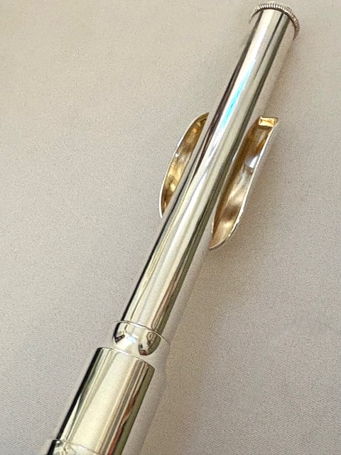 Yamaha YPC-82 Professional Piccolo, Sterling Silver Headjoint, Sterling Silver keys and mechanism, Grenadilla Wood Body, 1-Year Warranty!