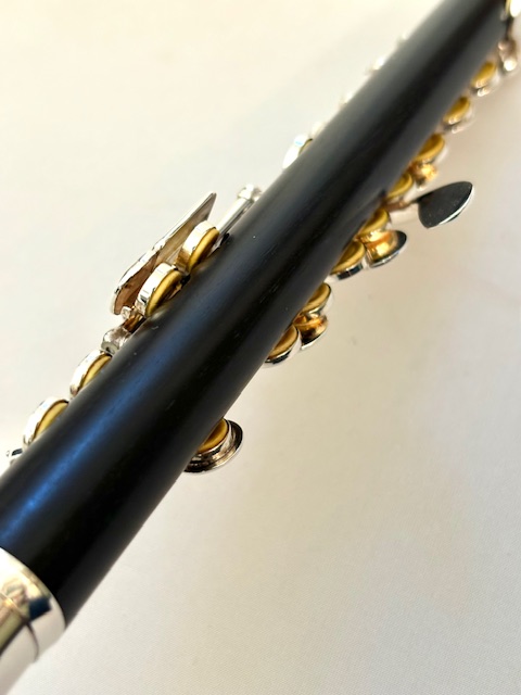 Yamaha YPC-82 Professional Piccolo, Sterling Silver Headjoint, Sterling Silver keys and mechanism, Grenadilla Wood Body, 1-Year Warranty!