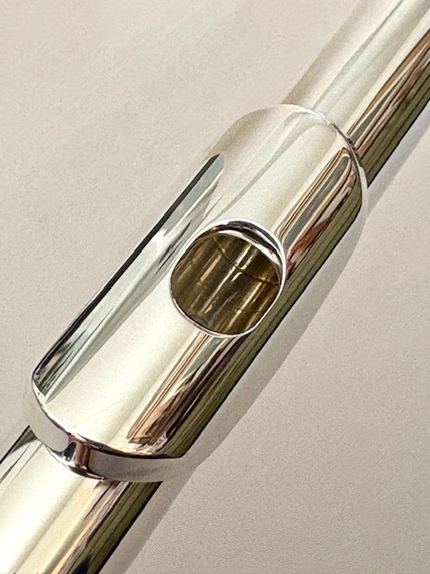 IMG_0784 Miyazawa Handmade Flute Model 602, Solid Silver, .958 Britannia Silver Tubing, Split E Mechanism, C# Trill, D# Roller, 1-Year Warranty!
