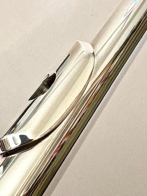 IMG_0785 Miyazawa Handmade Flute Model 602, Solid Silver, .958 Britannia Silver Tubing, Split E Mechanism, C# Trill, D# Roller, 1-Year Warranty!