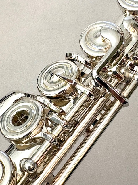 IMG_0795 Miyazawa Handmade Flute Model 602, Solid Silver, .958 Britannia Silver Tubing, Split E Mechanism, C# Trill, D# Roller, 1-Year Warranty!