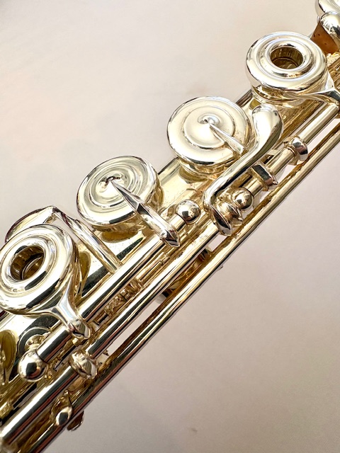 New Haynes Weissman Q2 HROD Flute, Silver Haynes Classic Headjoint and body, Offset G, D# Roller, C# and Trill Key, Soldered Tone Holes, 14k Wall, Warranty!