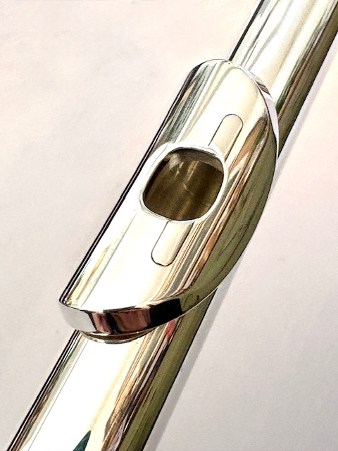 IMG_0945 Muramatsu DS All Silver Flute, Inline G, Heavywall, D# Roller, High E Facilitator, Tsubasa headjoint Cut, 1-Year Warranty!
