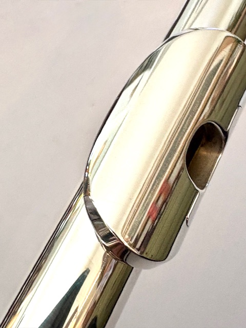 IMG_0947 Muramatsu DS All Silver Flute, Inline G, Heavywall, D# Roller, High E Facilitator, Tsubasa headjoint Cut, 1-Year Warranty!