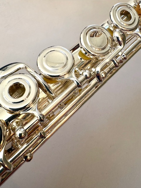 Powell Sonare SF-6000 Flute, Solid Silver, Offset G, Comes with 1-Year Warranty!