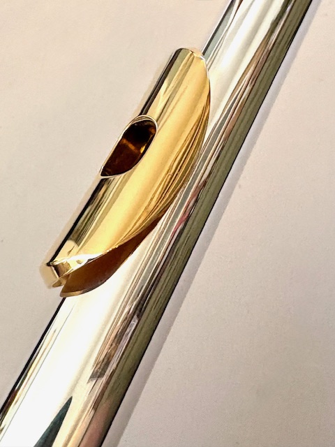 Altus Azumi AZ2 Flute Limited Edition, Sterling Silver Headjoint, 24k Gold Plated Lipplate and Crown, Offset G, B Foot, 1-Year Warranty!