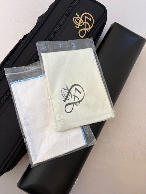 IMG_1179 New Dizhao DZ-301 COF Flute, All Silver Plated, Sterling Silver Lipplate/Riser, Offset G, C Foot, Factory Warranty!