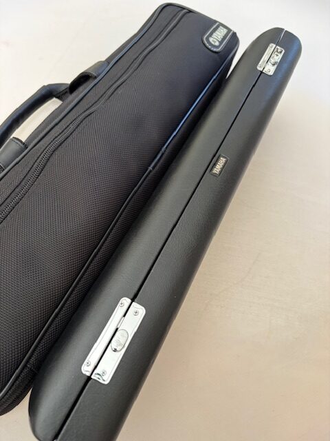 Yamaha YFL-687 Professional Level Solid Silver Flute, Heavywall, In-line G, C# Trill, 1-Year Warranty!