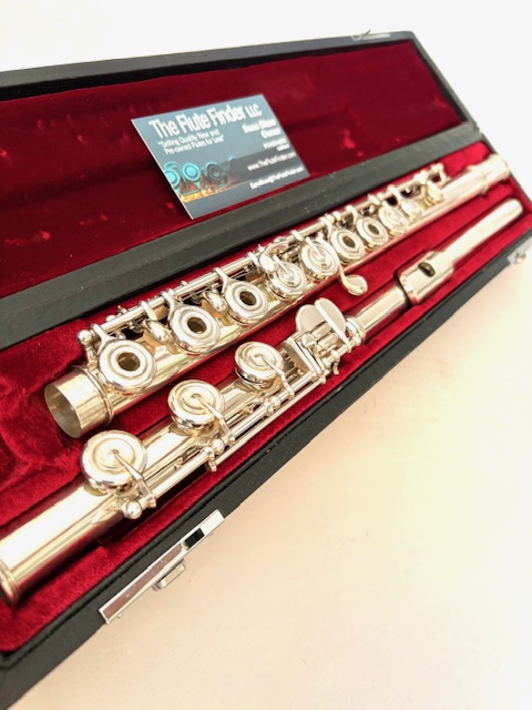 IMG_1485 Yamaha YFL-581 (Current 677) Solid Silver Pro Level Flute, Inline G, Completely Overhauled, Played With Van Morrison Band! One Year Warranty!