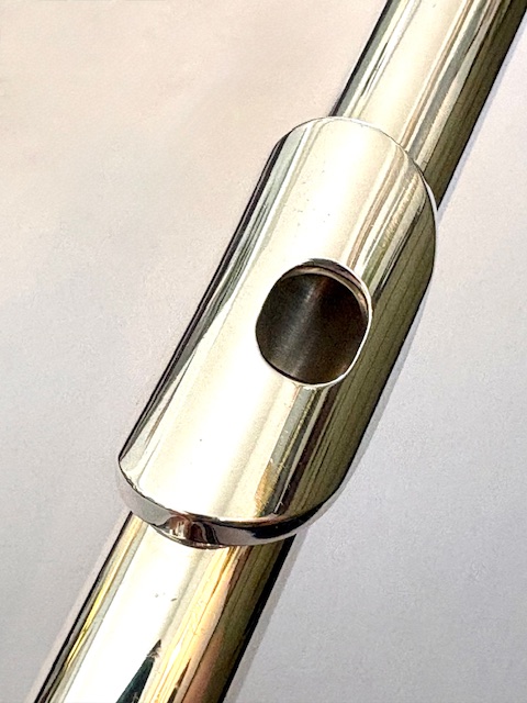 IMG_1486 Yamaha YFL-581 (Current 677) Solid Silver Pro Level Flute, Inline G, Completely Overhauled, Played With Van Morrison Band! One Year Warranty!