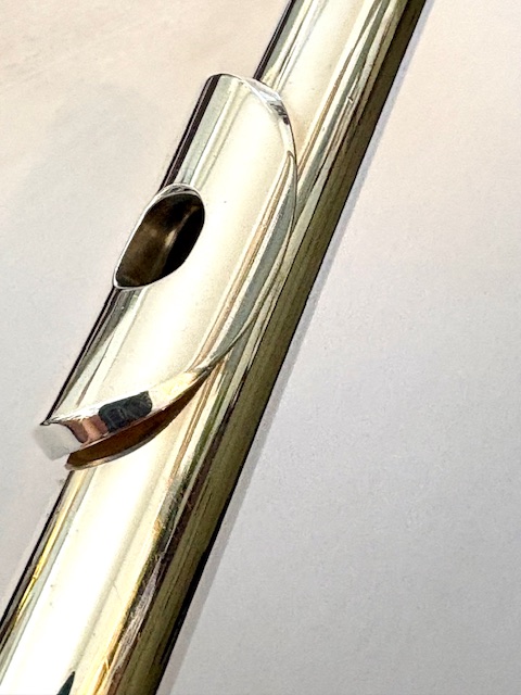 IMG_1487 Yamaha YFL-581 (Current 677) Solid Silver Pro Level Flute, Inline G, Completely Overhauled, Played With Van Morrison Band! One Year Warranty!