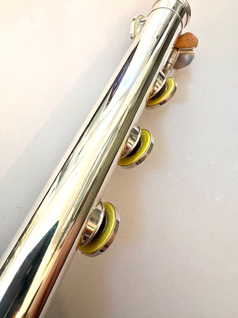 IMG_1502 Yamaha YFL-581 (Current 677) Solid Silver Pro Level Flute, Inline G, Completely Overhauled, Played With Van Morrison Band! One Year Warranty!