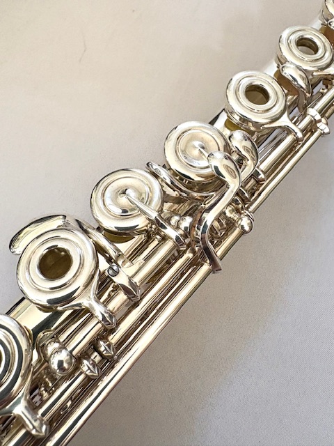 Yamaha YFL-577 HCT Flute, Sterling Silver Hand-cut AM Headjoint, Offset G, Split E Mechanism, C# Trill Key, Warranty!