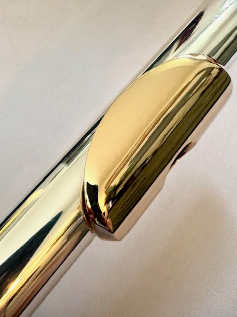 Miyazawa Classic (Vision) Flute, All .925 Silver, Offset G, B Foot, 9k Lipplate/14k Riser, Gold Crown, Closed Hole, 1-Year Warranty!