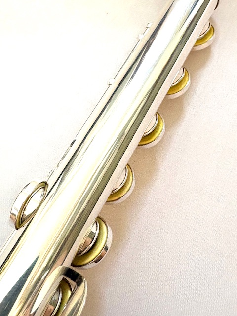 Miyazawa Classic (Vision) Flute, All .925 Silver, Offset G, B Foot, 9k Lipplate/14k Riser, Gold Crown, Closed Hole, 1-Year Warranty!
